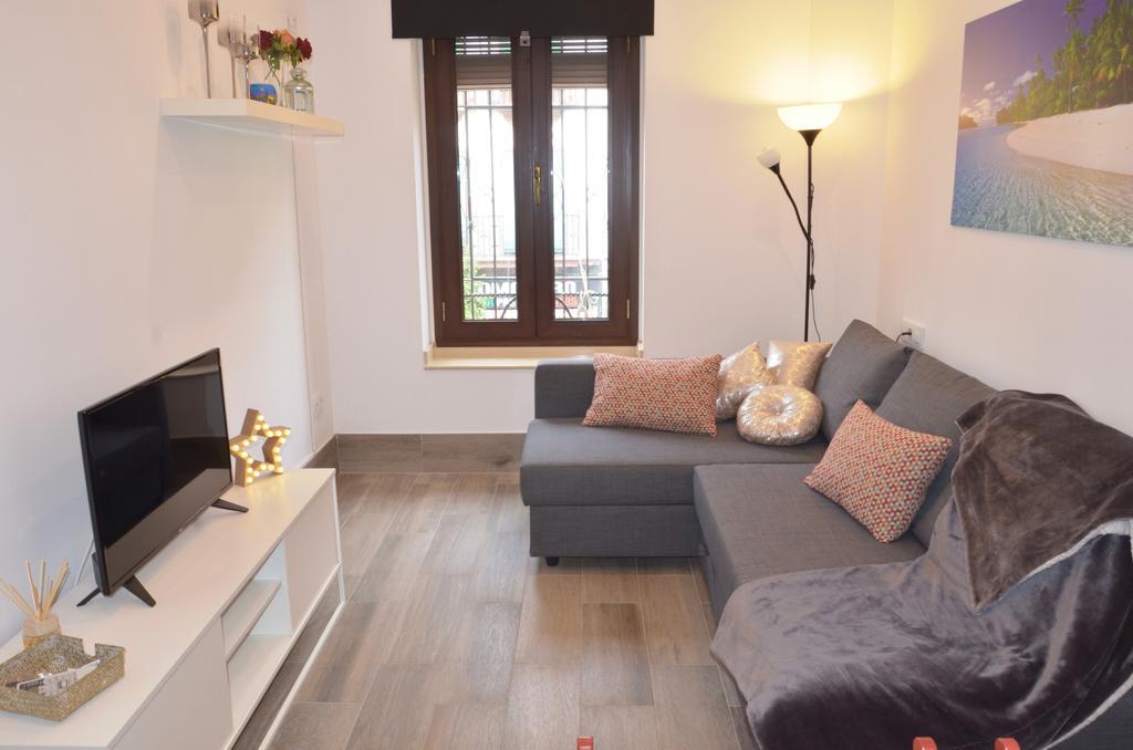 Apartamento San Jacinto Siviglia Esterno foto